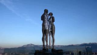 Ali and Nino Man and Woman the Statue of Love sculpture in Georgia [upl. by Westbrooke]