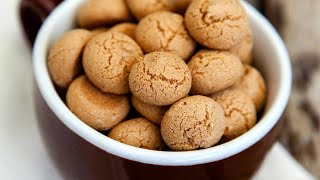 Traditional Italian Amaretti Biscuit Recipe [upl. by Little594]